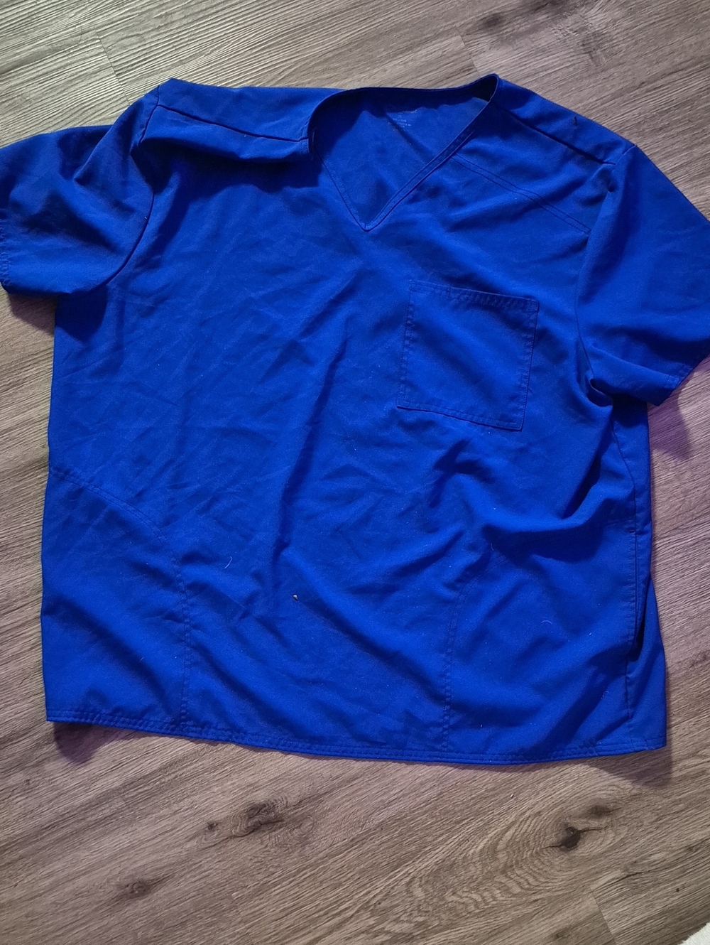 Men's V-Neck Medical Scrub Top in Royal Blue